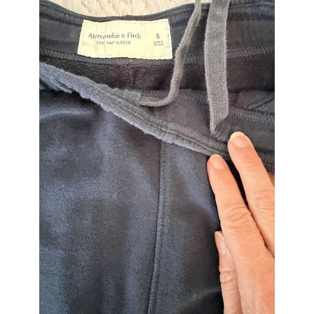Abercrombie & Fitch Soft Fleece Shorts Women’s Small Navy Logo Drawstring - Picture 5 of 8